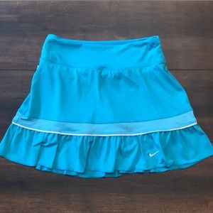 Nike - Dark sea foam/aqua tennis skirt